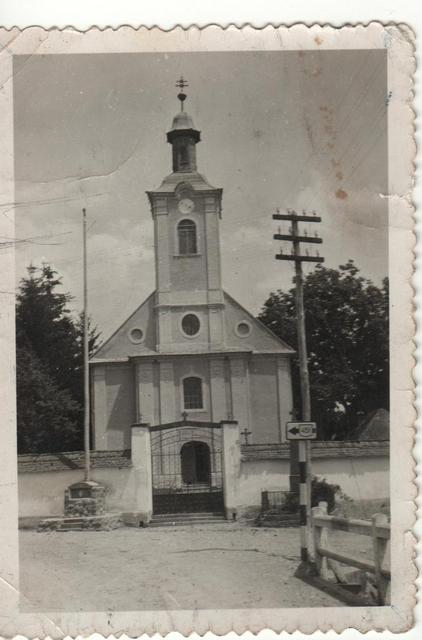 fotóim - nyárádremetei templom és emlékmü 1940-ben