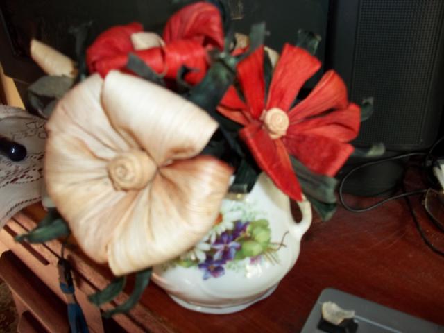 kezem által készült, csuhé virágok