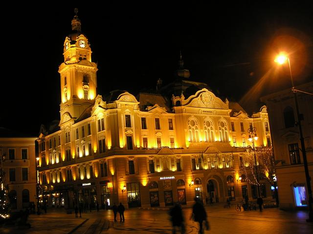 Pécs éjszaka - A pécsi Városháza
