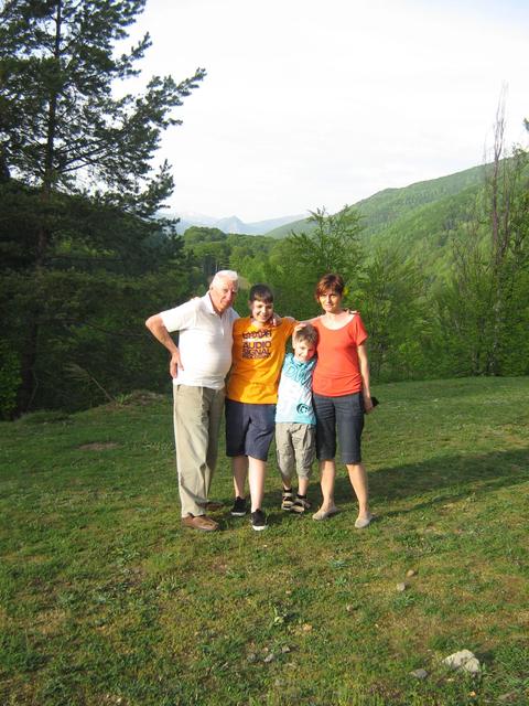 Május 4 - a Cserna völgye - Menyem és az unokák