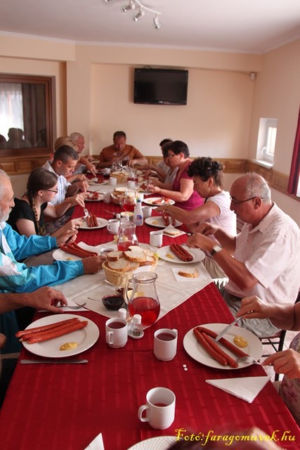 2013. Egy hét Erdélyben - Szentegyházi Enikő panzió bőséges reggeli