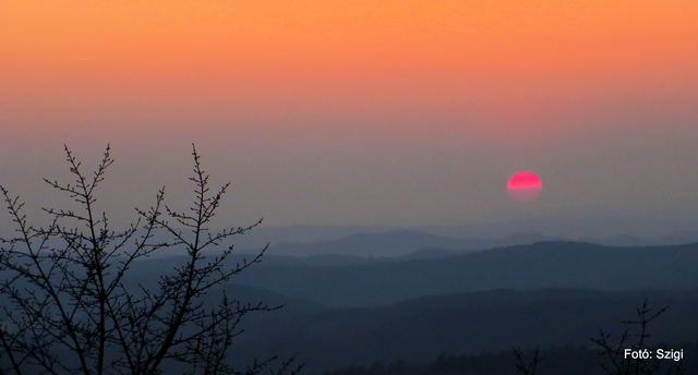 Salgótarjáni saját fotók - Márciusi naplemente